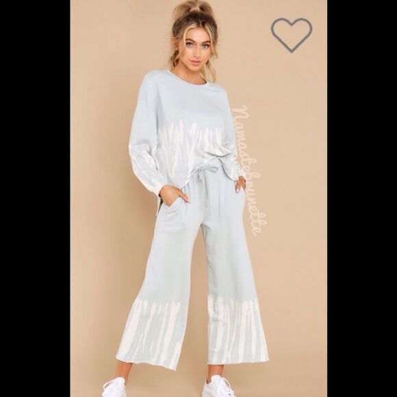 Nwt SMALL ICED BLUE LONG SLEEVE TIE DYE PULLOVER TOP - Picture 3 of 16